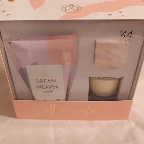 Musee All Is Calm Bath Soak, Candle & Soap Gift Se - Picture 1 of 3